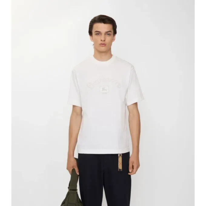 Bawełniany T-shirt z gotyckim logo Bawełniany T-shirt z gotyckim logo