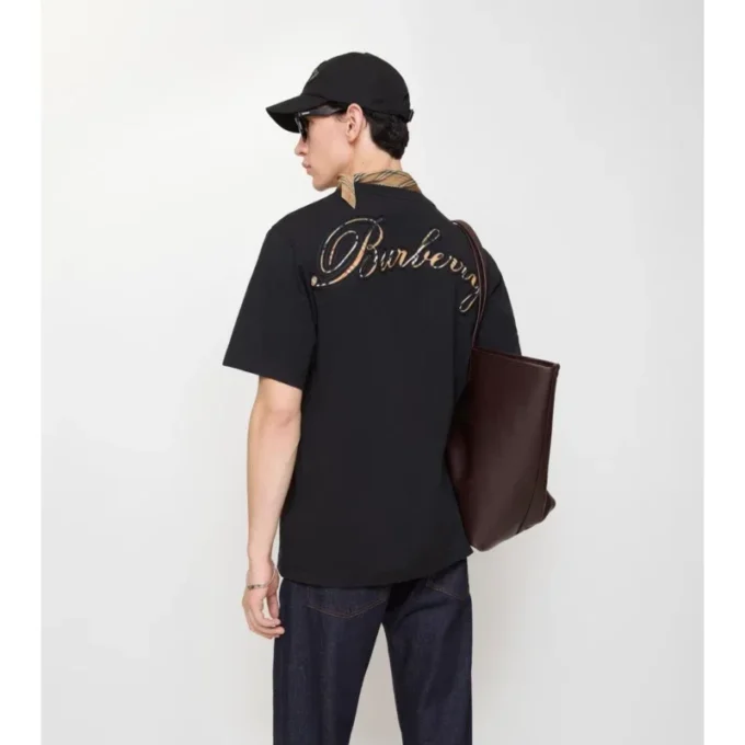Bawełniany T-shirt z kursywnym logo w kratkę Bawełniany T-shirt z kursywnym logo w kratkę