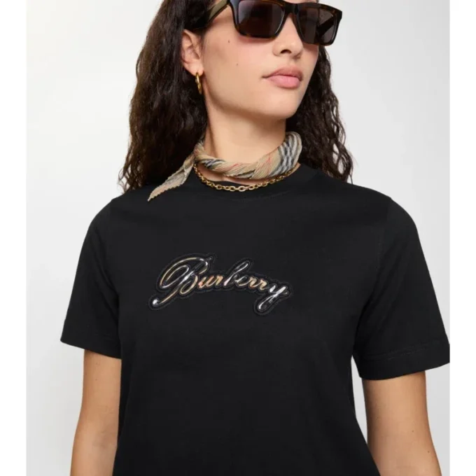 Bawełniany T-shirt z kursywnym logo w kratkę