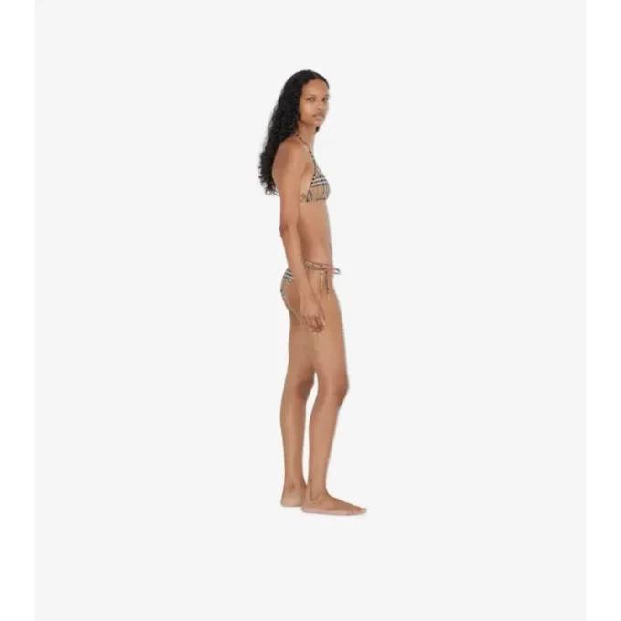 Bikini w trójkątne paski