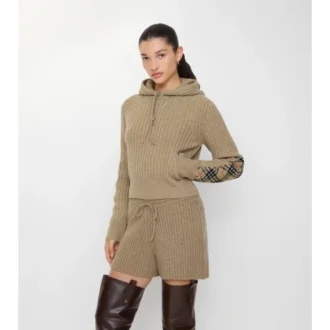 Bluza z kapturem z wełny i kaszmiru z naszywką w kratę