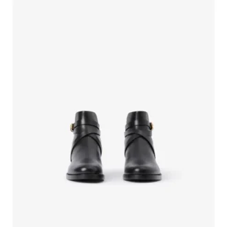 Buty w kratę i skórzane