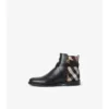 Buty w kratę i skórzane
