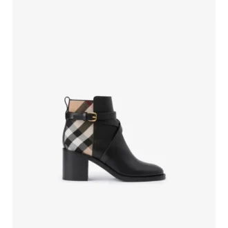 Buty z wzorem w kratkę i skórzanym obcasem