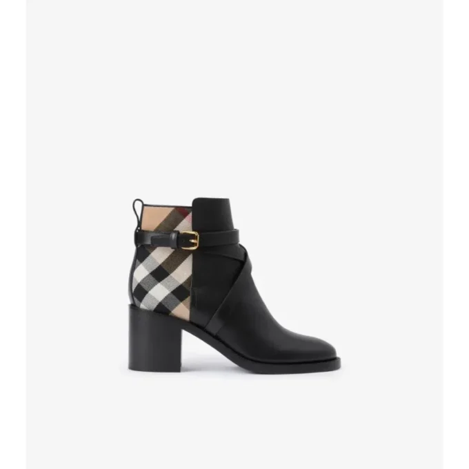 Buty z wzorem w kratkę i skórzanym obcasem