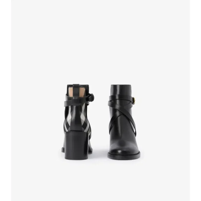 Buty z wzorem w kratkę i skórzanym obcasem