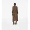 Długi Trench Coat z jedwabnym szalikiem Długi Trench Coat z jedwabnym szalikiem