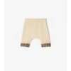 Dwuczęściowy zestaw prezentowy dla niemowląt z kaszmiru