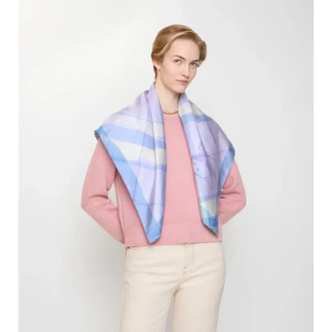 Jedwabny szalik w kratkę w stylu akwareli Jedwabny szalik w kratkę w stylu akwareli