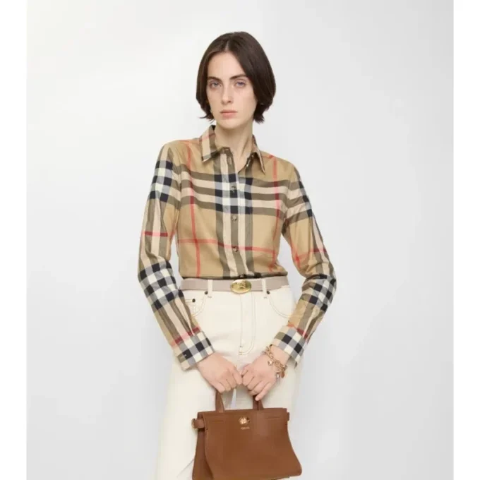 Koszula bawełniana w kratę o kroju slim fit Koszula bawełniana w kratę o kroju slim fit