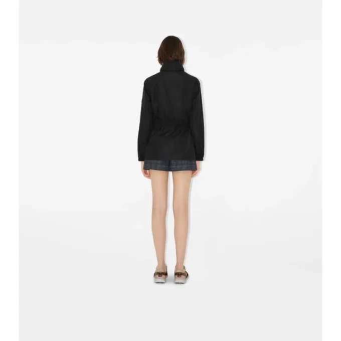 Krótka nylonowa kurtka typu parka w kratkę Krótka nylonowa kurtka typu parka w kratkę