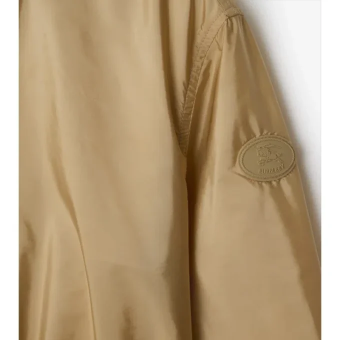 Krótka nylonowa kurtka typu parka w kratkę