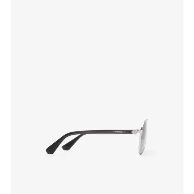 Metalowe okulary przeciwsłoneczne typu aviator