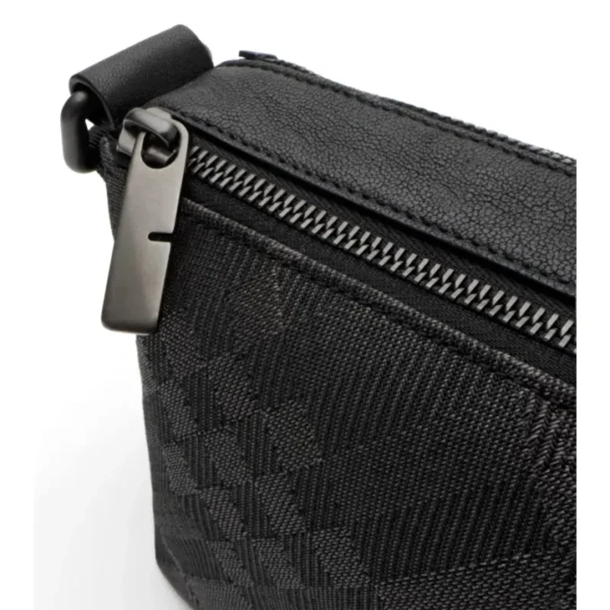 Mini torebka crossbody Chester Mini torebka crossbody Chester
