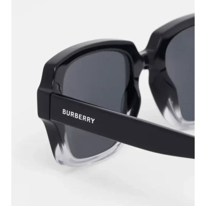 Okulary przeciwsłoneczne z prostokątną oprawką i logo Okulary przeciwsłoneczne z prostokątną oprawką i logo