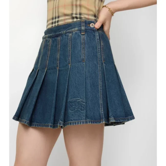 Plisowana mini spódniczka z jeansu