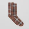 Skarpety z mieszanki bawełny i kaszmiru w stylu Vintage Check z intarsją w kratę Skarpety z mieszanki bawełny i kaszmiru w stylu Vintage Check z intarsją w kratę