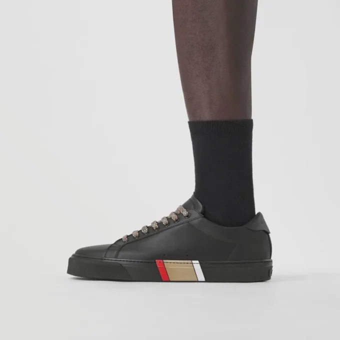 Skórzane Sneakersy z paskami Skórzane Sneakersy z paskami