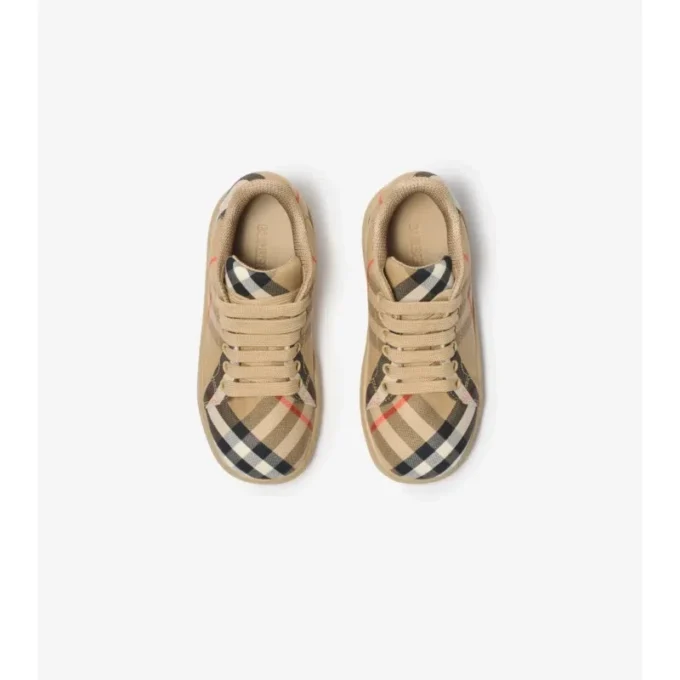 Sneakersy w kratę