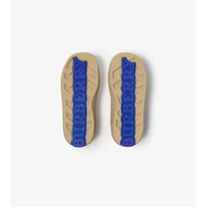 Sneakersy w kratę