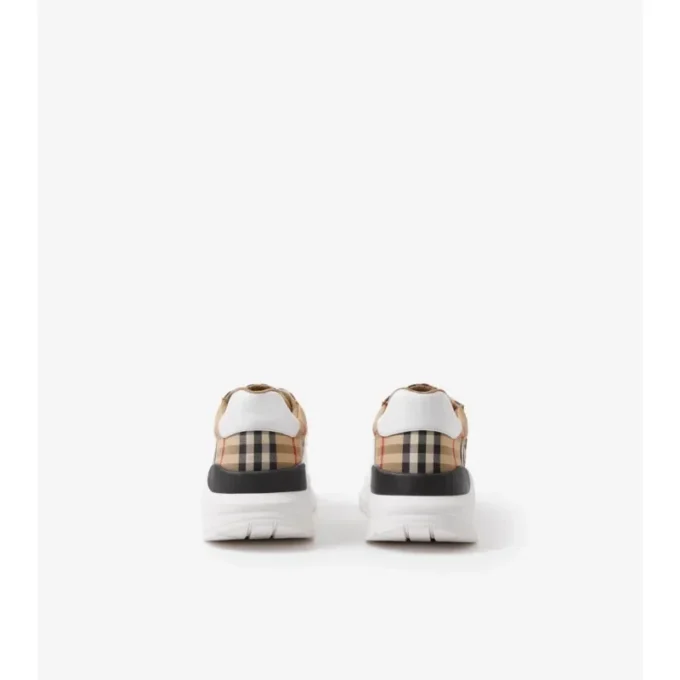 Sneakersy w kratę, z zamszu i skóry Sneakersy w kratę, z zamszu i skóry