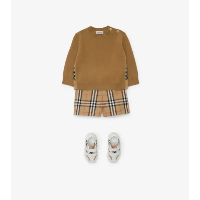 Sweter z wełny i kaszmiru z naszywką w kratę Sweter z wełny i kaszmiru z naszywką w kratę