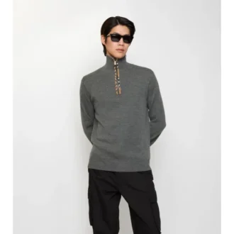 Sweter z wełny z wykończeniem w kratkę i półzamkiem