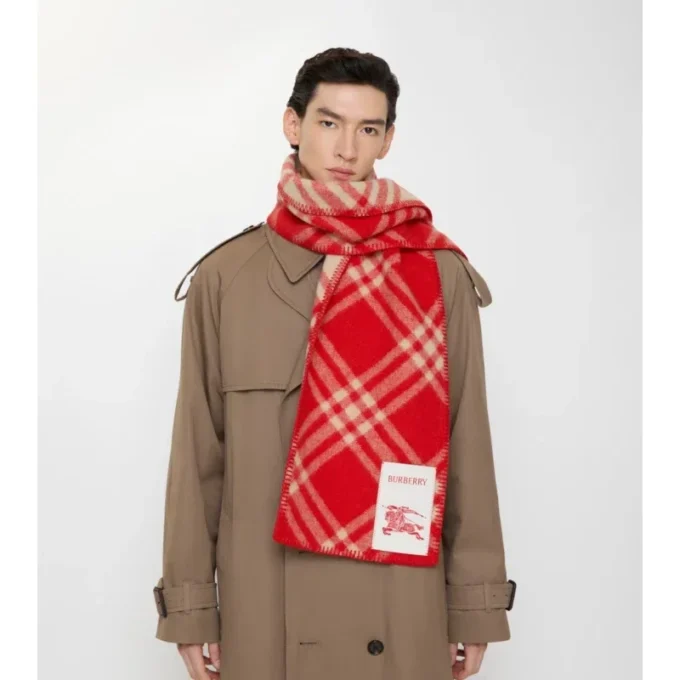 Szalik wełniany w kratę Szalik wełniany w kratę