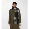 Szeroki szalik z kaszmiru w kratę