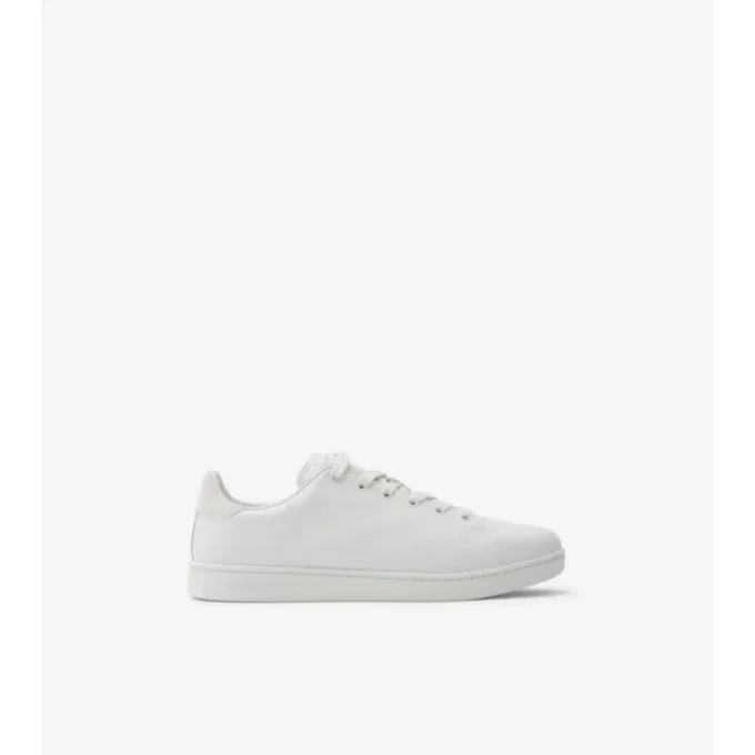 Treningi z tłoczonej skóry w kratkę w Sneakersach