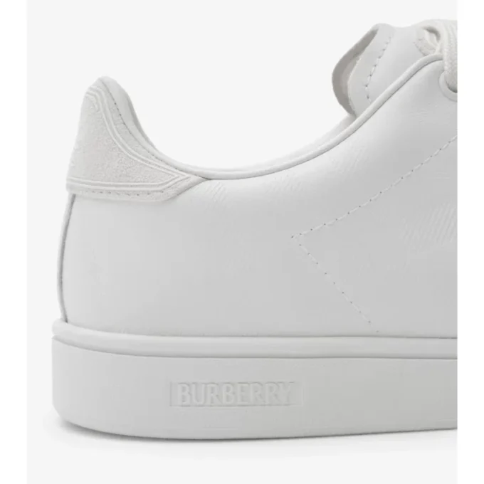 Treningi z tłoczonej skóry w kratkę w Sneakersach