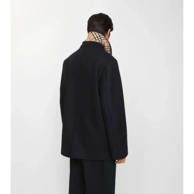 Wełniany płaszcz typu pea coat